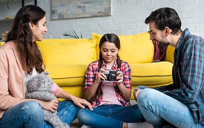 How to Use Non-Verbal Cues in Compassionate Communication with Teenagers?